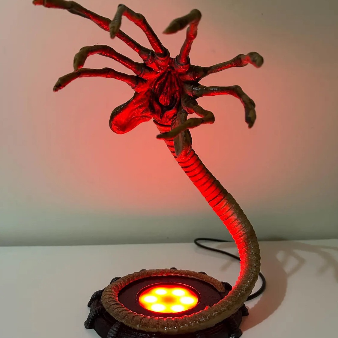 Uzaylı Facehugger Lambası Gece - Lighting Decor Home incelemesi ve fiyatı